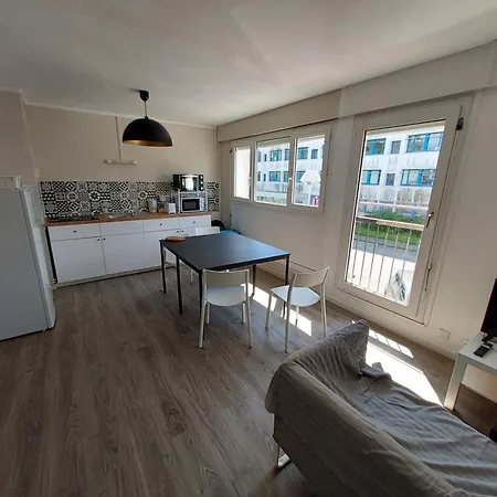 Vendee Apartment *
